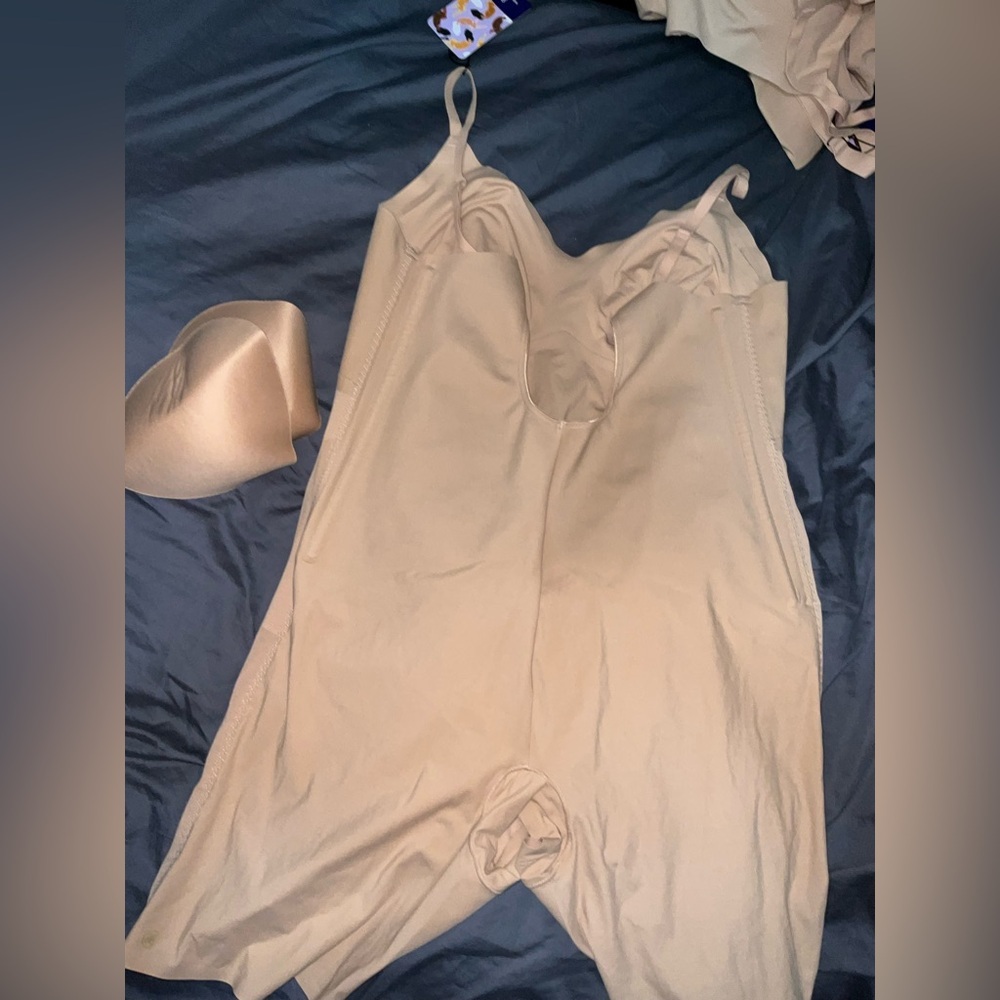 Honeylove Sculptwear Low Back Mid-Thigh Bodysuit 3X NWT Sand compression shaper - Picture 7 of 11